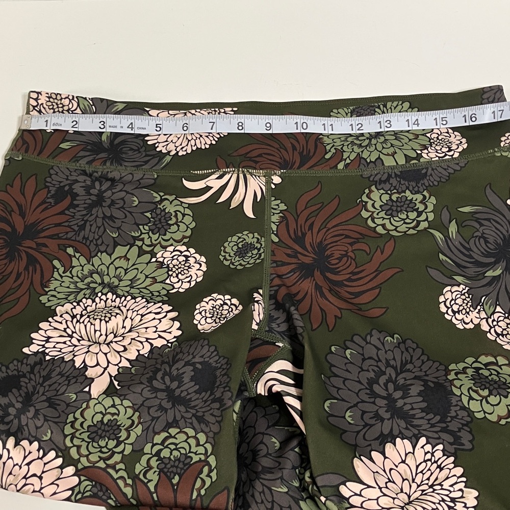 JoyLab Olive and Brown and White Floral Activewear Two Piece Set. Size XL. - Picture 4 of 8